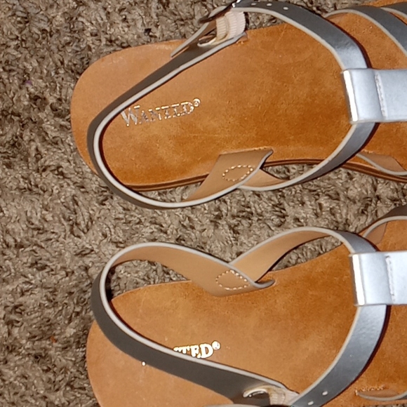 💕Wanted Athena style Sandals - Picture 2 of 3